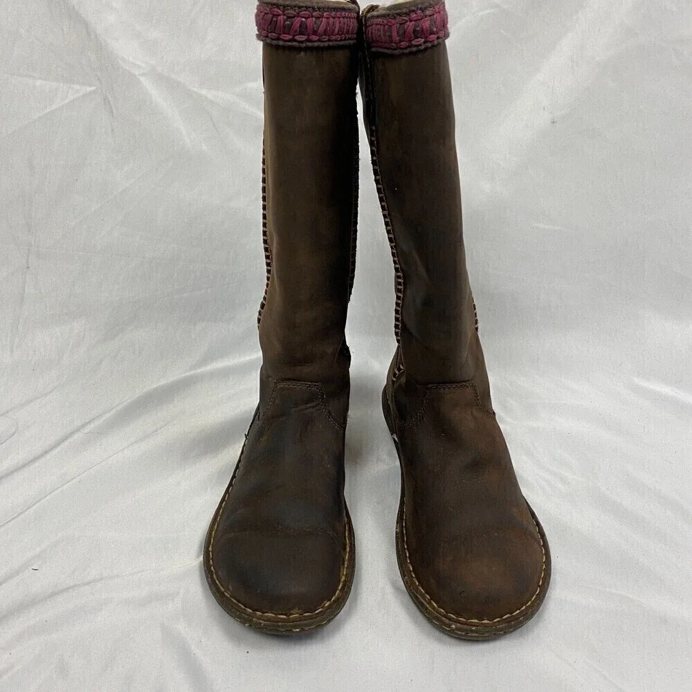 UGG 5139 Women’s Brown Leather Sheepskin Lined Winter Boots Brown Size US 6